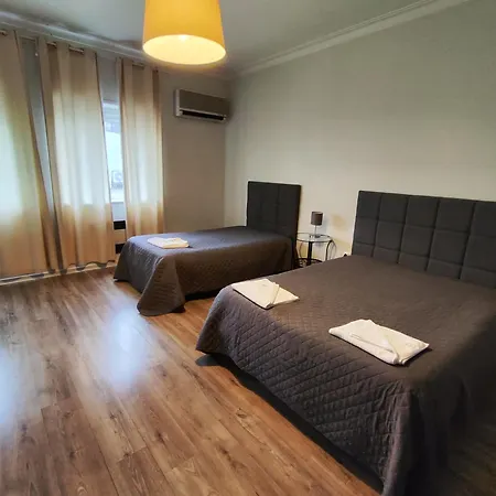 Residencial Centro Comercial Avenida Bragashopping ブラガ