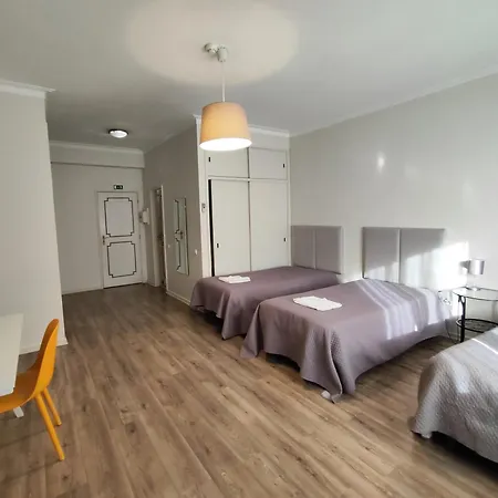 Residencial Centro Comercial Avenida Bragashopping ゲストハウス 3*