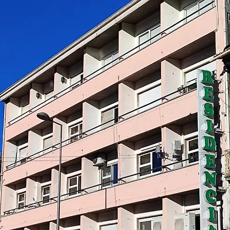 Residencial Centro Comercial Avenida Bragashopping 2* ブラガ