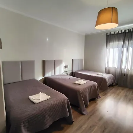 ゲストハウス Residencial Centro Comercial Avenida Bragashopping