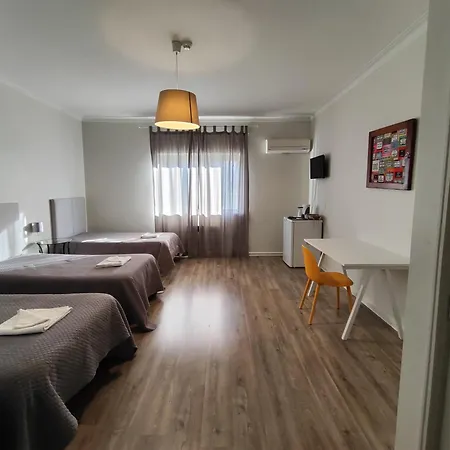 ゲストハウス Residencial Centro Comercial Avenida Bragashopping 3*