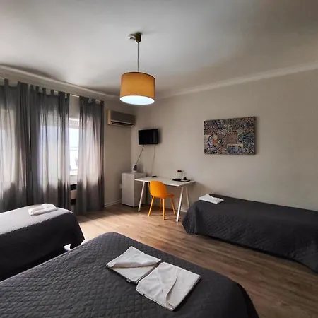 Residencial Centro Comercial Avenida Bragashopping ゲストハウス ブラガ