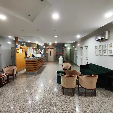 Residencial Centro Comercial Avenida Bragashopping 2* בראגה