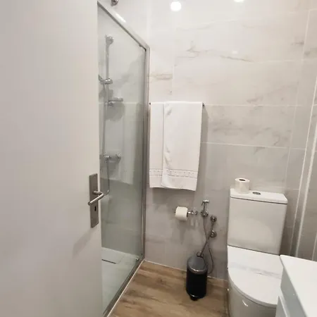 Residencial Centro Comercial Avenida Bragashopping ゲストハウス 3*