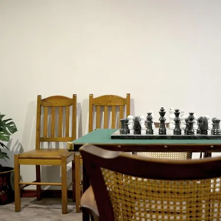 ゲストハウス Residencial Centro Comercial Avenida Bragashopping