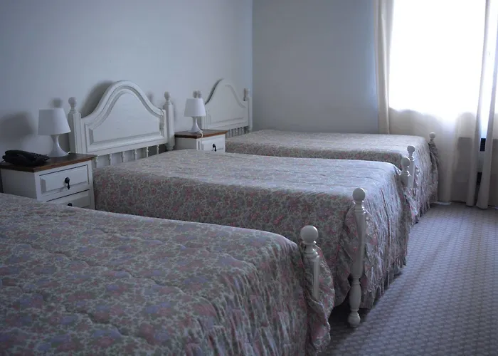 Residencial Centro Comercial Avenida Bragashopping בית הארחה בראגה